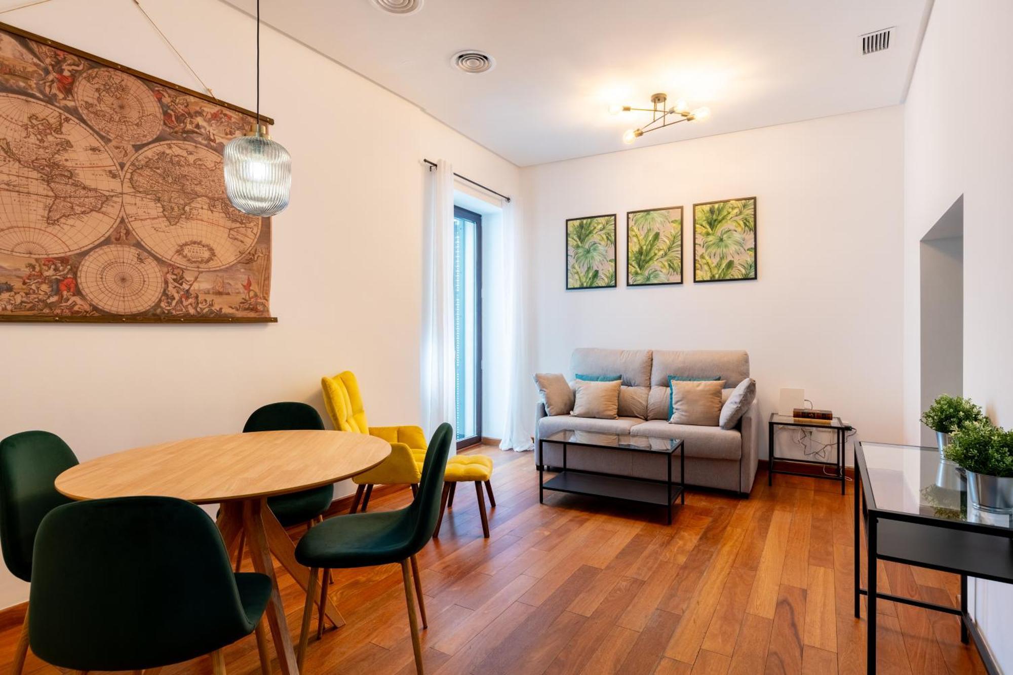 Ry Aparcamiento Incluido Junto A Catedral Ideal Parejas Sevilla Exterior foto